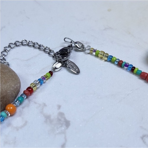 Multicoloured rainbow beaded star charm necklace chocker - Picture 4 of 4